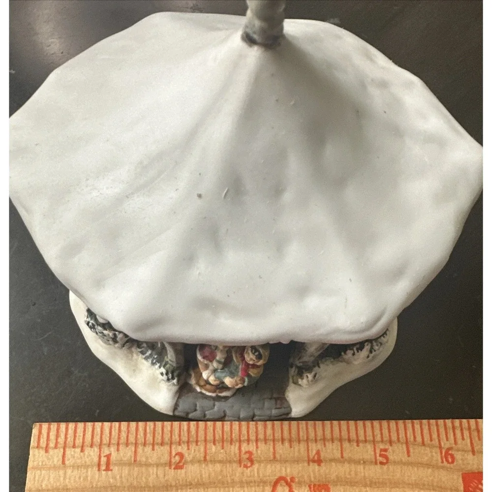 Currier & Ives Porcelain Gazebo Museum of the City of New York Rare 5.5